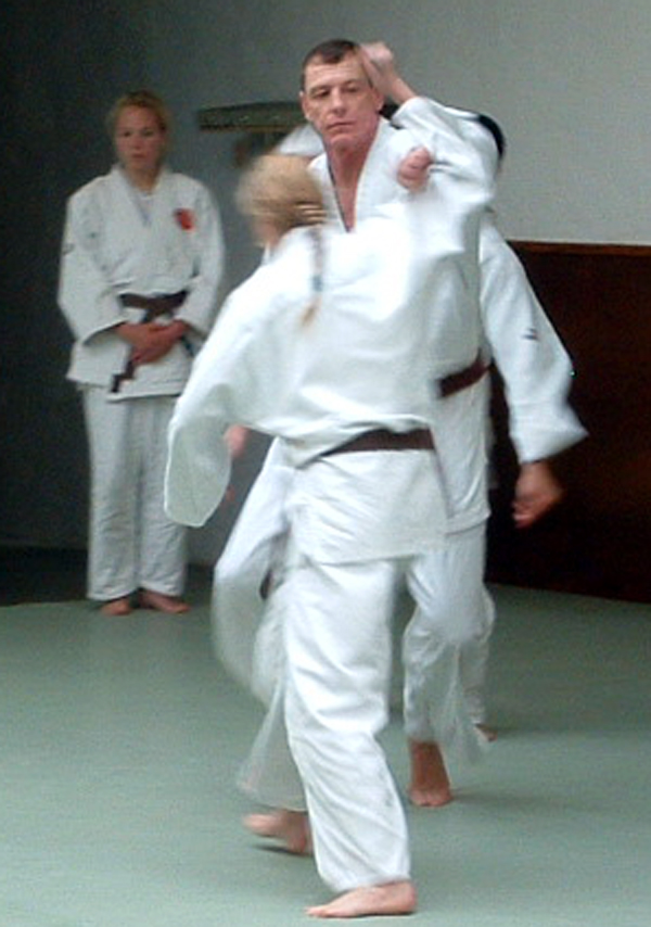 Mehrfachangriffe f&uuml;r den 1. Dan Jiu-Jitsu